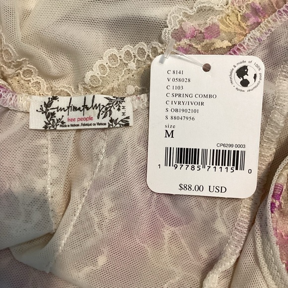Free People Intimately Bodysuit Size M Off Shoulder Floral Lace Ivory Pink - Picture 8 of 9